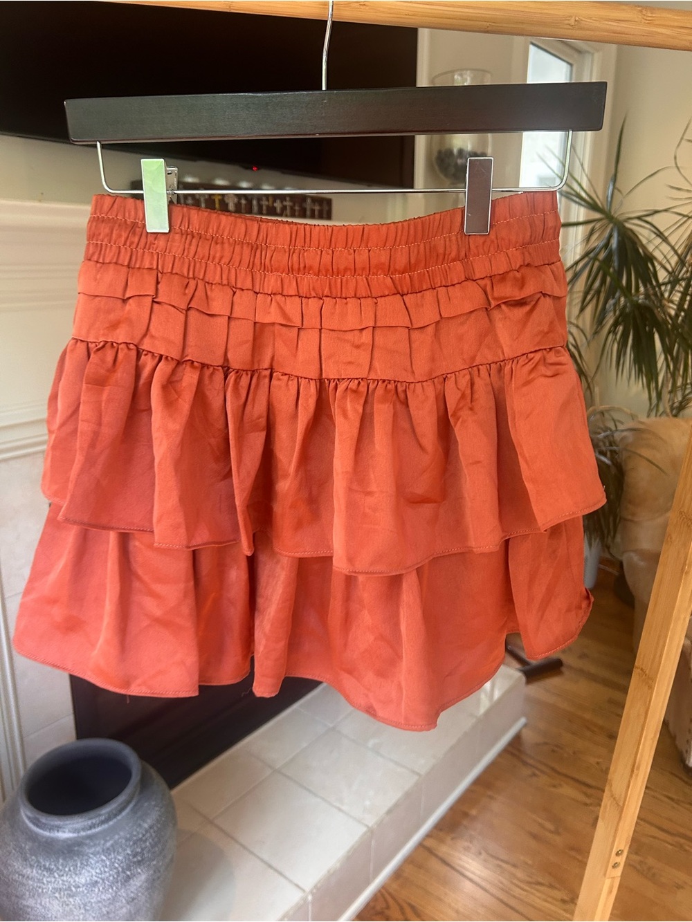 Tiered Ruffle Mini Skort — Rust Orange - Picture 2 of 3